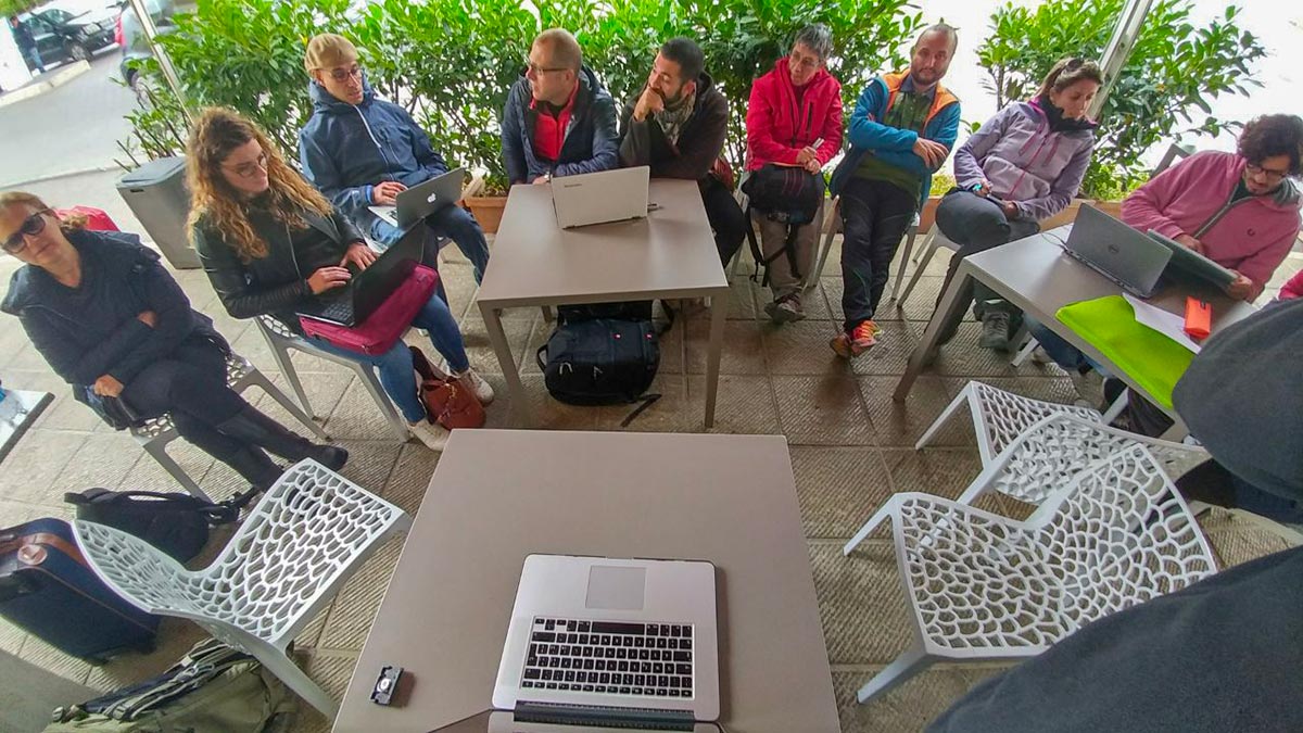 Behind the scenes 14