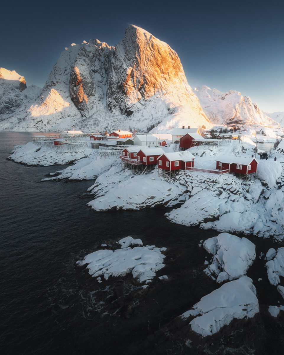 Day in Reine and Hamnoy - Image 1