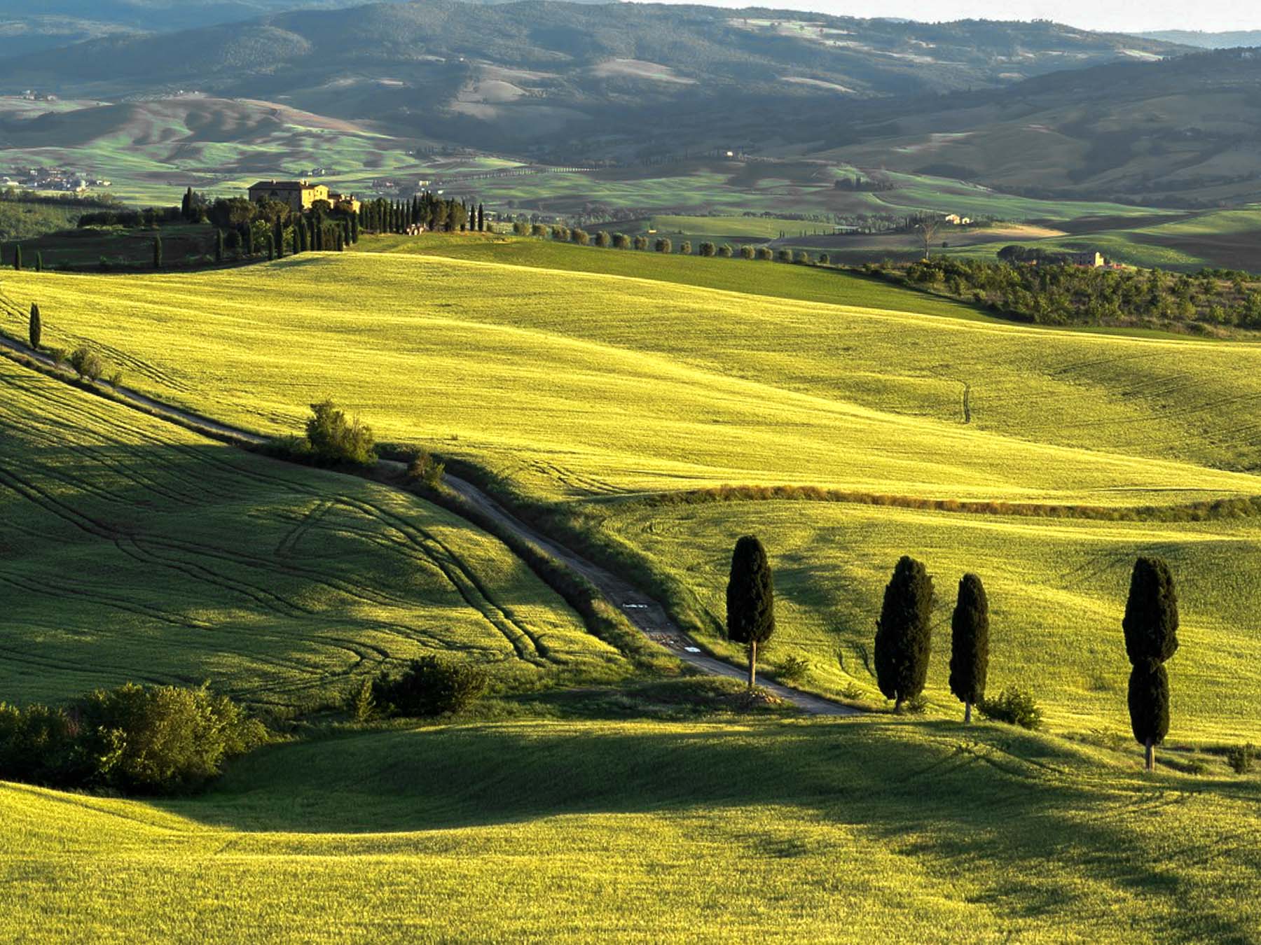 Arrival & Golden Hour at the Villa - Image 4