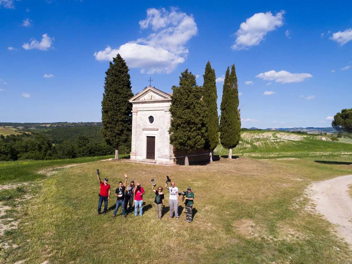 Cappella Vitaleta & Montalcino Fortress Views - Image 1